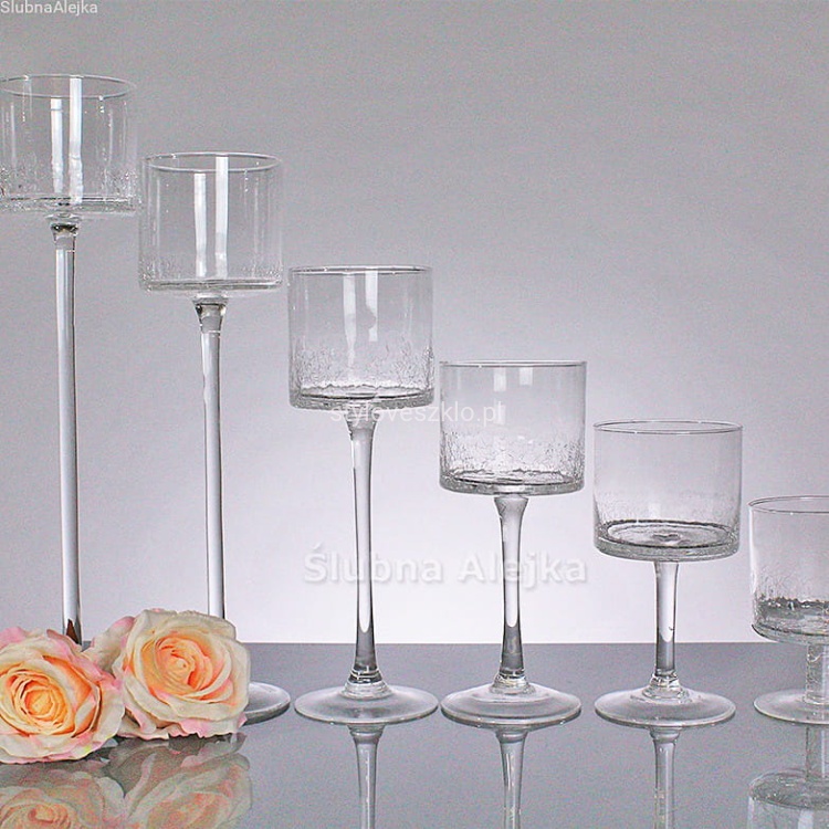 świecznik szklany crush.jpg