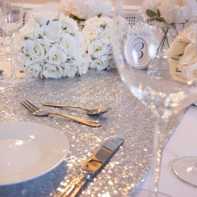 bieżnik cekiny srebrny1.jpg