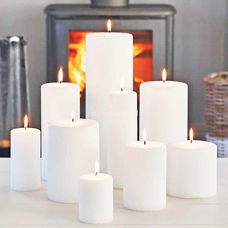 swieca pienkowa classic gruba biala.jpg