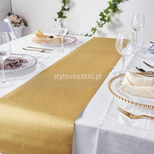 bieznik flizelinowy zloty na stol.jpg