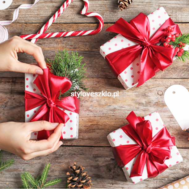 tasiemka satynowa czerwona 2,5 cm 3.png