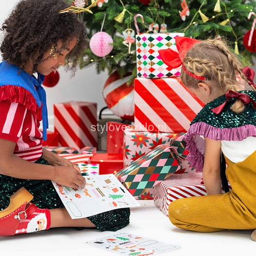 NAKLEJKI NA PREZENTY ZIMOWY LAS MIX.jpg