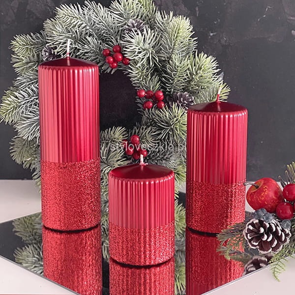 ŚWIECA OZDOBNA PIEŃKOWA RYLEN BROKAT METALIK CZERWONY 2.jpg