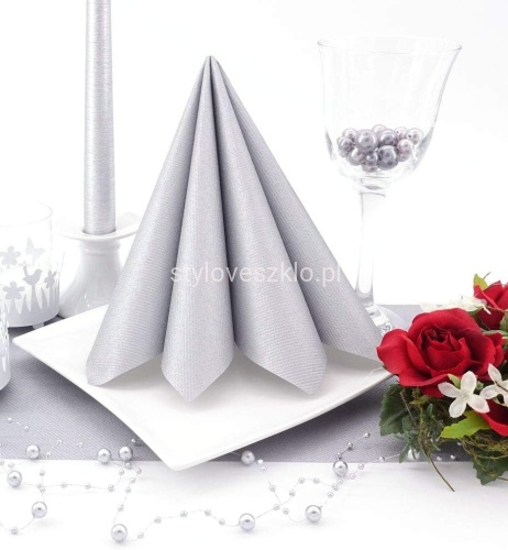 serwetki flizelinowe srebrne hrc 12 szt.jpg