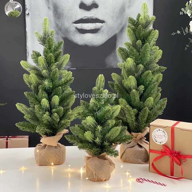 choinka w jucie luca green ppp.jpg