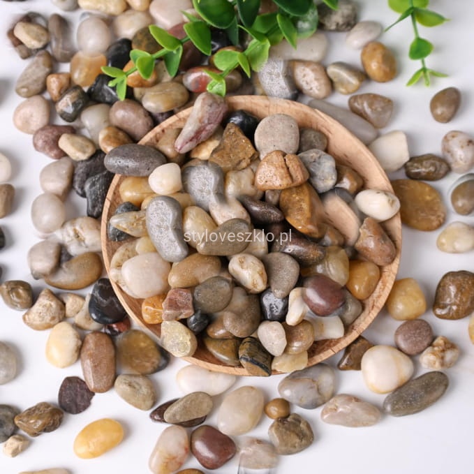kamienie dekoracyjne otoczaki naturalne 1 kg.jpg