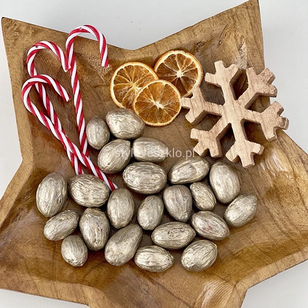 patera z drzewa paulownia gwizda.jpg