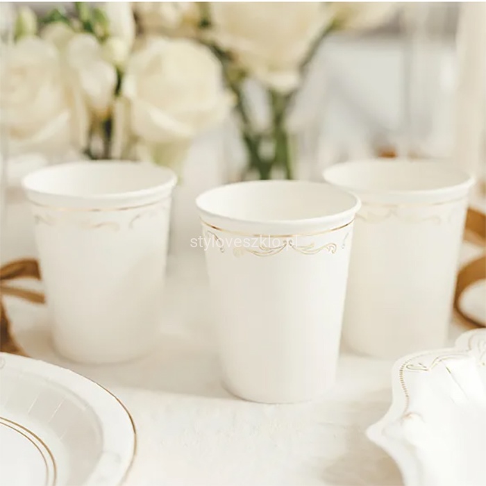 kubeczek papierowy ze zlotym ornamentem 2.jpg