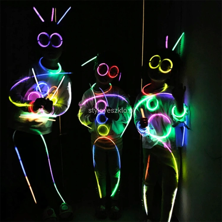Zestaw Pałeczek Fluorescencyjnych Mix Kolorów 100 szt. 4.jpg