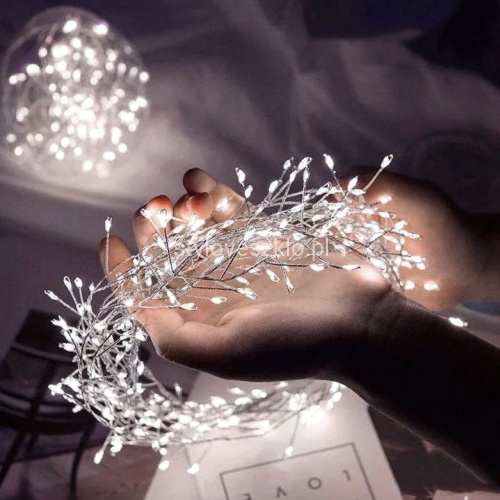 Girlanda Drucik Świetlny Ryż na Baterie 100 LED Timer Zimne 1m.jpg